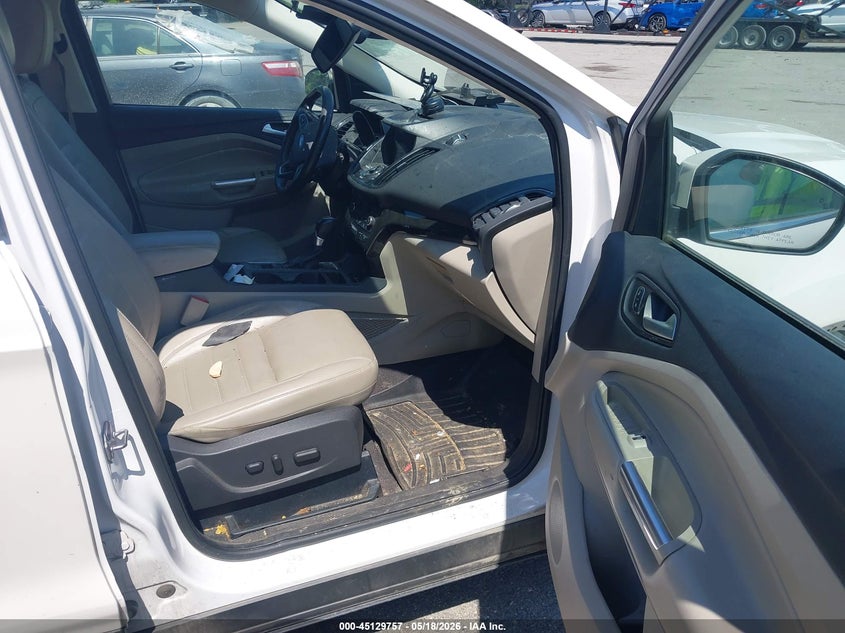 FORD ESCAPE 2017 VIN 1FMCU9J94HUB85074