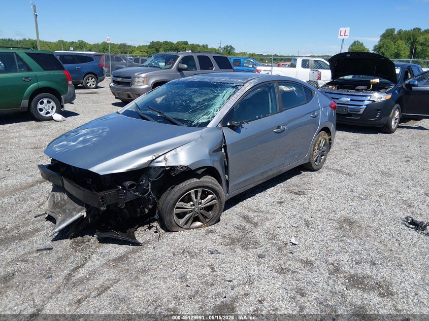 2017 HYUNDAI ELANTRA auction photo 2