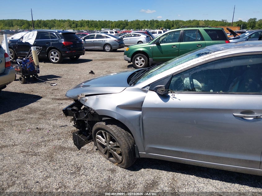 2017 HYUNDAI ELANTRA auction photo 6