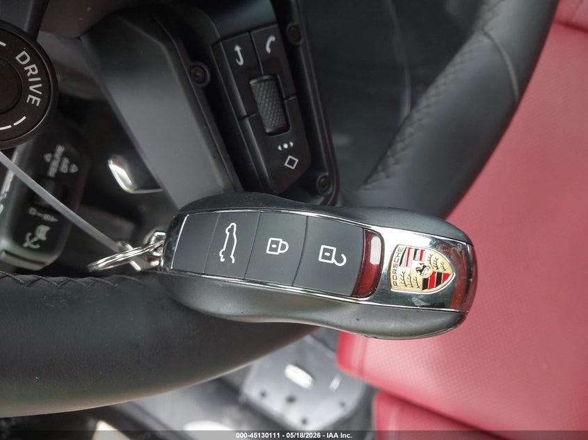 2026 Porsche Macan S VIN: WP1AG2A51TLB40257 Lot: 45130111