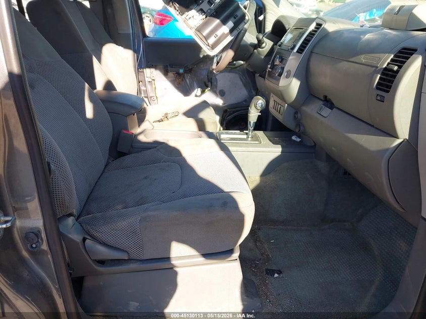 2017 NISSAN FRONTIER auction photo 5