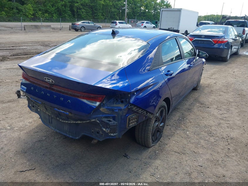 2022 HYUNDAI ELANTRA auction photo 4