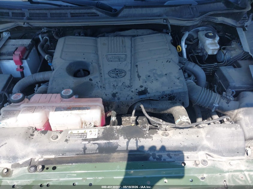 TOYOTA TUNDRA - zdjęcie 10