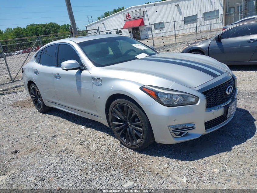 2016 INFINITI Q70 auction photo 1