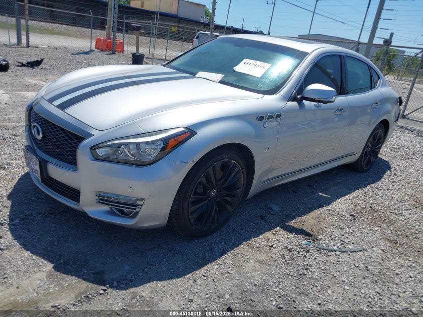 2016 INFINITI Q70 auction photo 2
