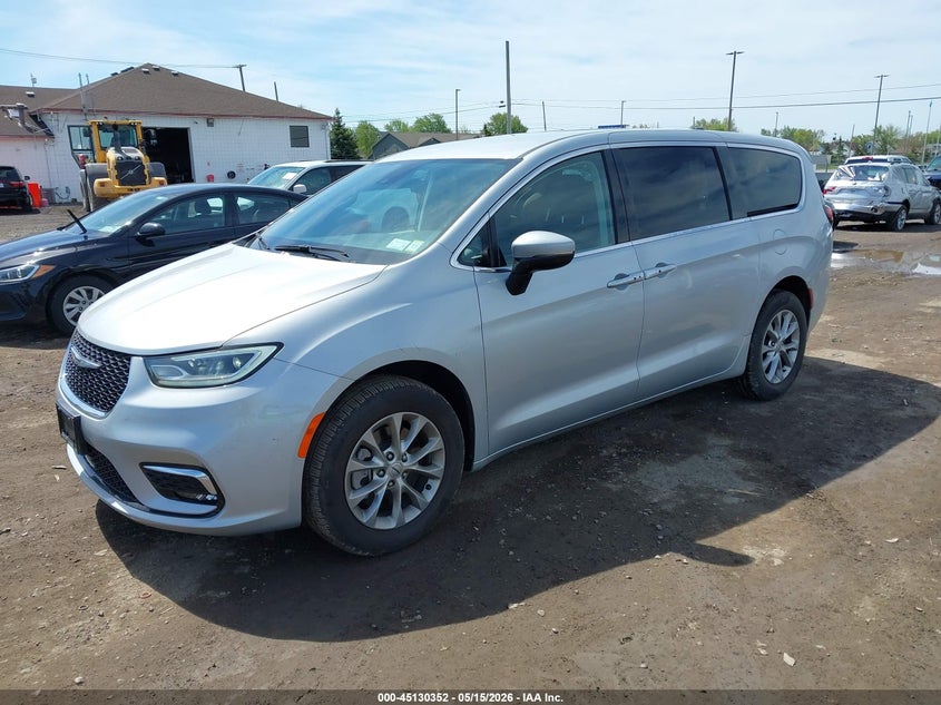 Vin: 2c4rc3bg4pr610235, lot: 45627981, chrysler pacifica touring l 20232