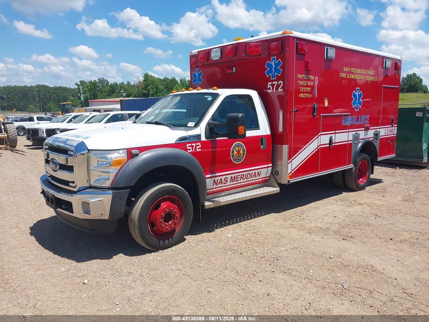 2016 FORD F-450 CHASSIS auction photo 2