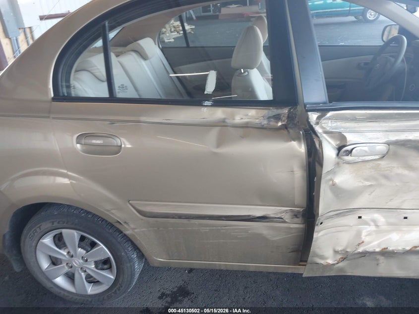 KNADH4A36B6937054 2011 Kia Rio 1.6 Lx gold