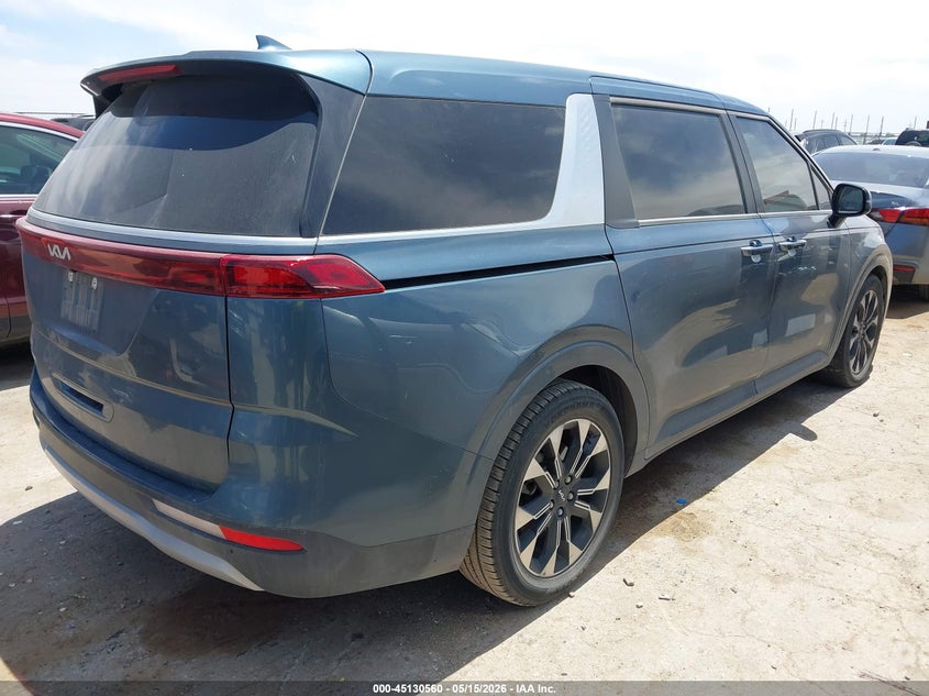 2024 KIA CARNIVAL MPV auction photo 4
