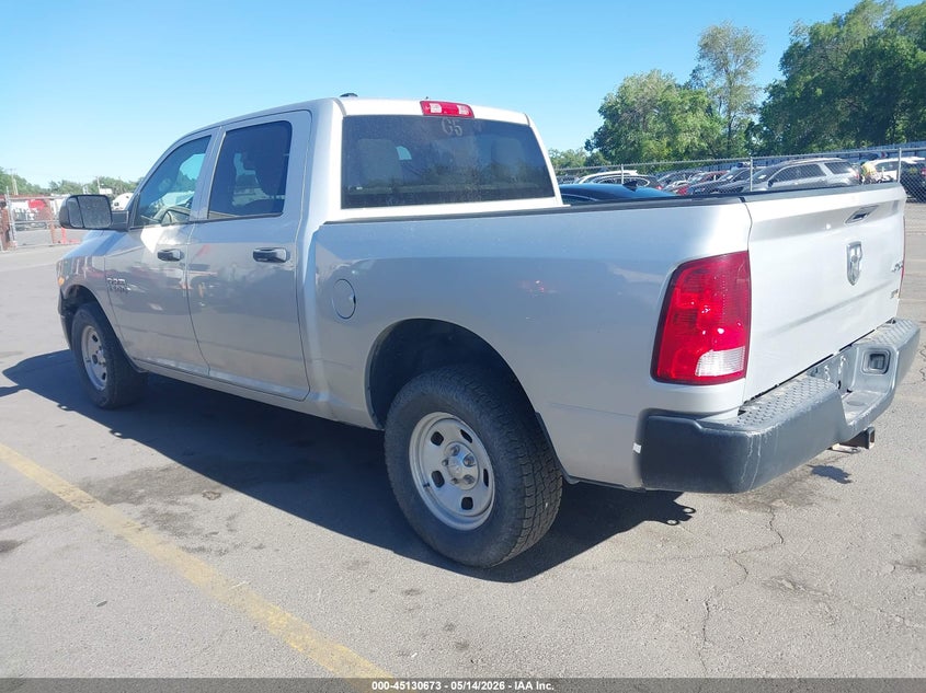 2016 RAM 1500 auction photo 3
