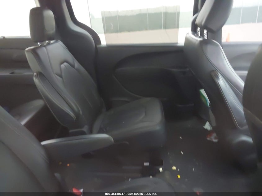 2019 CHRYSLER PACIFICA auction photo 8