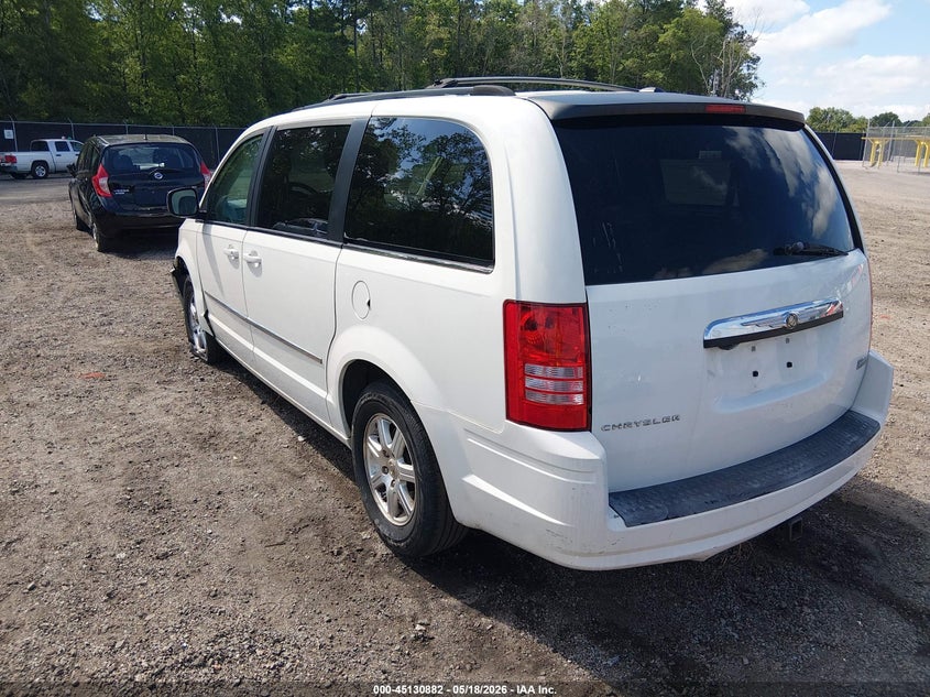Vin: 2a4rr5d11ar114961, lot: 45628511, chrysler town & country touring 20103