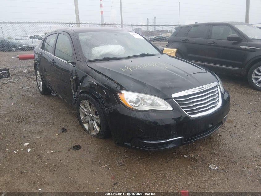 Vin: 1c3ccbbb0dn570558, lot: 45628643, chrysler 200 touring 2013 img_1