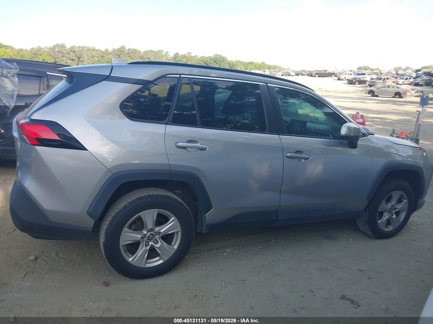 VIN 2T3W1RFV1MC163838 2021 TOYOTA RAV4 XLE