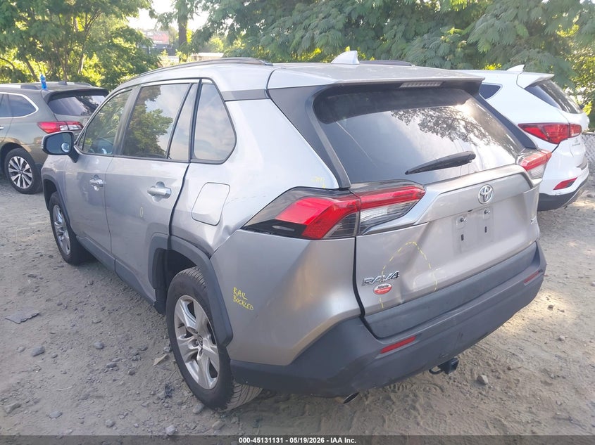 2021 TOYOTA RAV4 auction photo 3