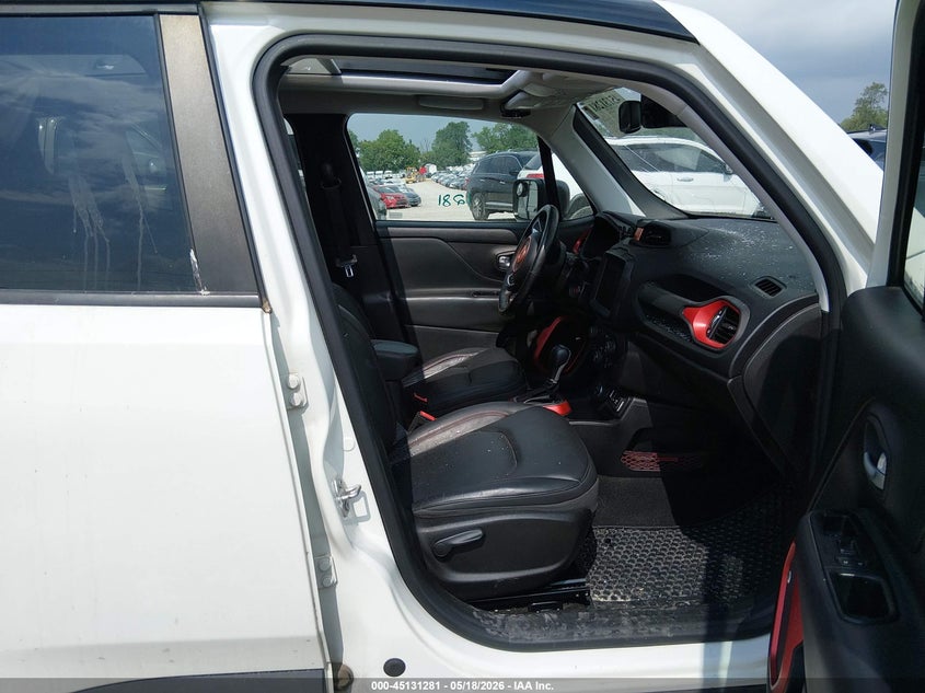2019 JEEP RENEGADE auction photo 5