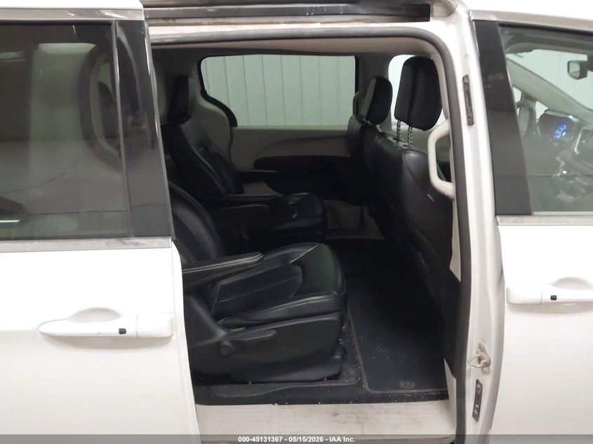 CHRYSLER PACIFICA HYBRID 2023 VIN 2C4RC1L77PR558876
