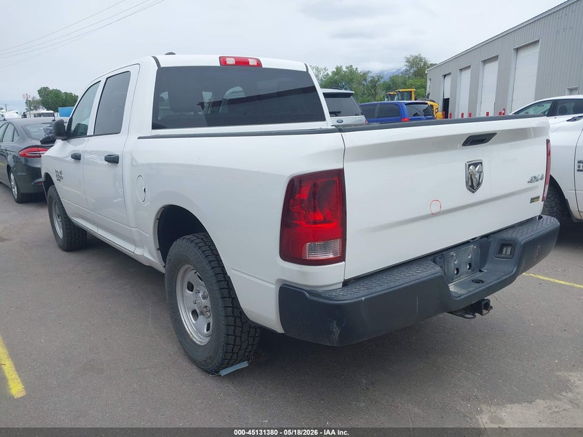 2019 RAM 1500 CLASSIC auction photo 3
