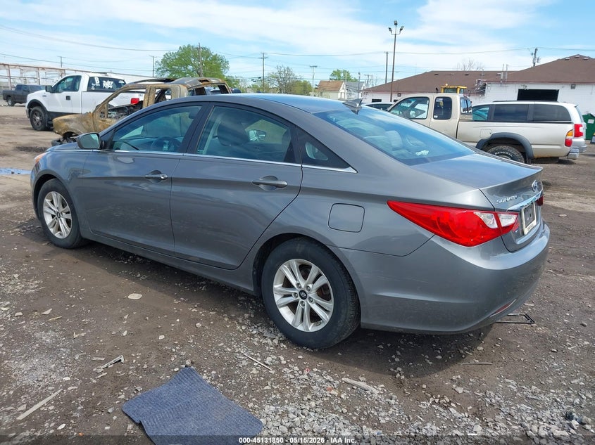 2013 HYUNDAI SONATA auction photo 3