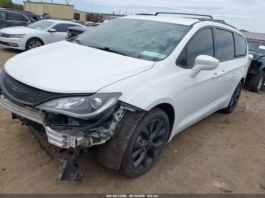 Vin: 2c4rc1bg5kr668240, lot: 45629528, chrysler pacifica touring l 20192