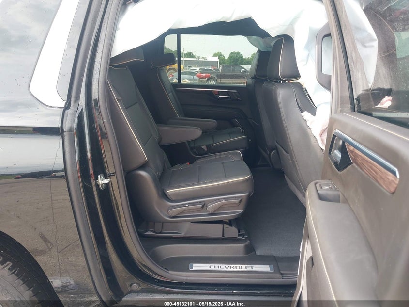 2026 CHEVROLET SUBURBAN auction photo 8