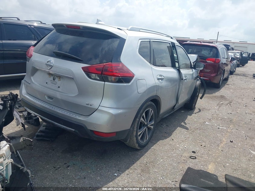 2019 NISSAN ROGUE auction photo 4