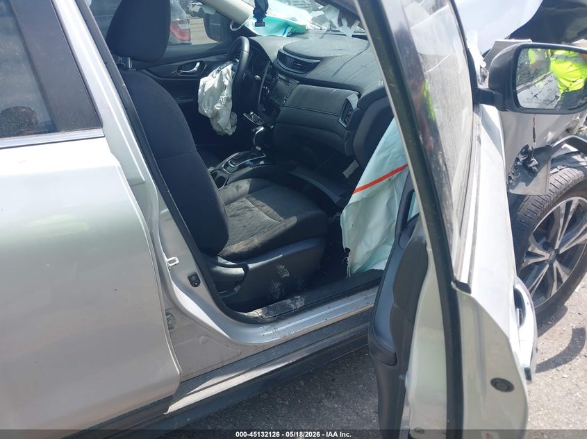 2019 NISSAN ROGUE auction photo 5
