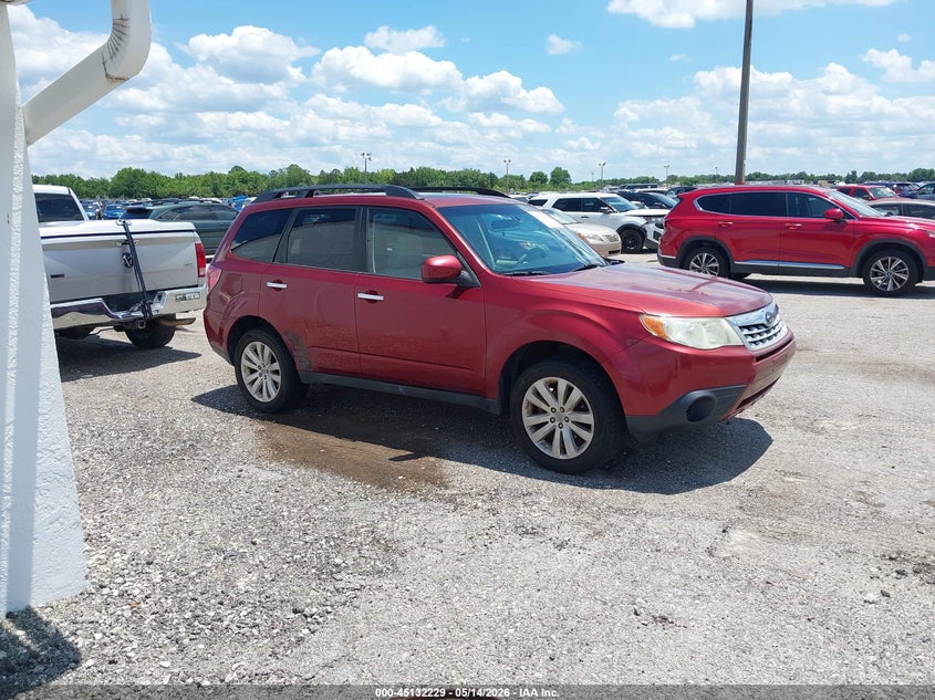 SUBARU FORESTER 2011. Lot# 45132229. VIN JF2SHADC0BG742776. Photo 1
