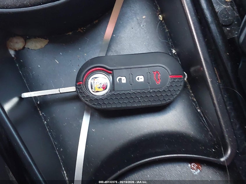 2013 Fiat 500C Abarth VIN: 3C3CFFJH3DT666950 Lot: 45132375