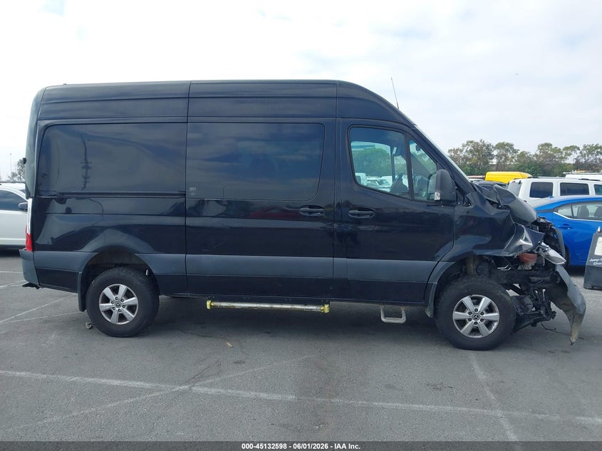 2021 Mercedes-Benz Sprinter 2500 Standard Roof V6 VIN: W1W4EBVY2MT055720 Lot: 45132598