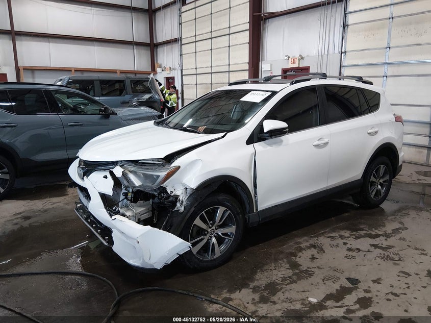 VIN JTMRFREV7JJ189806 2018 TOYOTA RAV4 XLE
