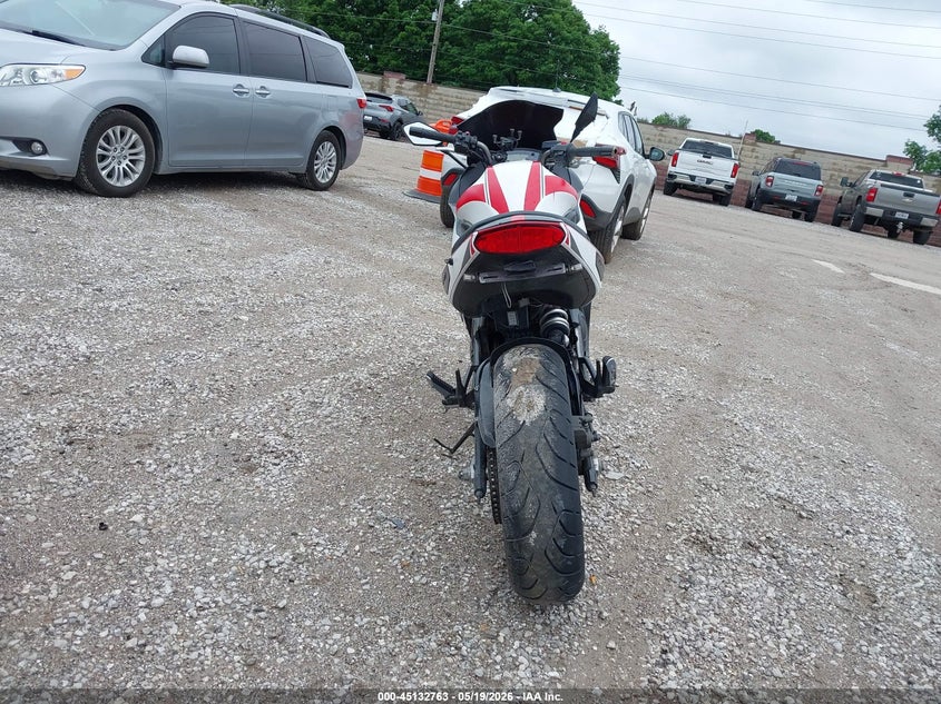 2011 Kawasaki Ex650 C VIN: JKAEXEC11BDA71882 Lot: 45132763