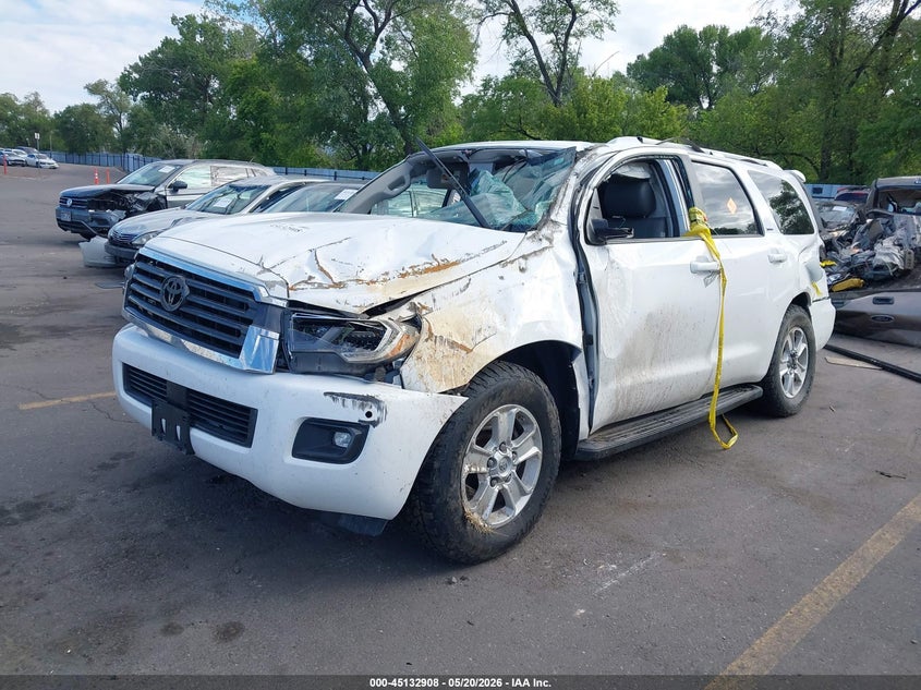2018 TOYOTA SEQUOIA auction photo 2