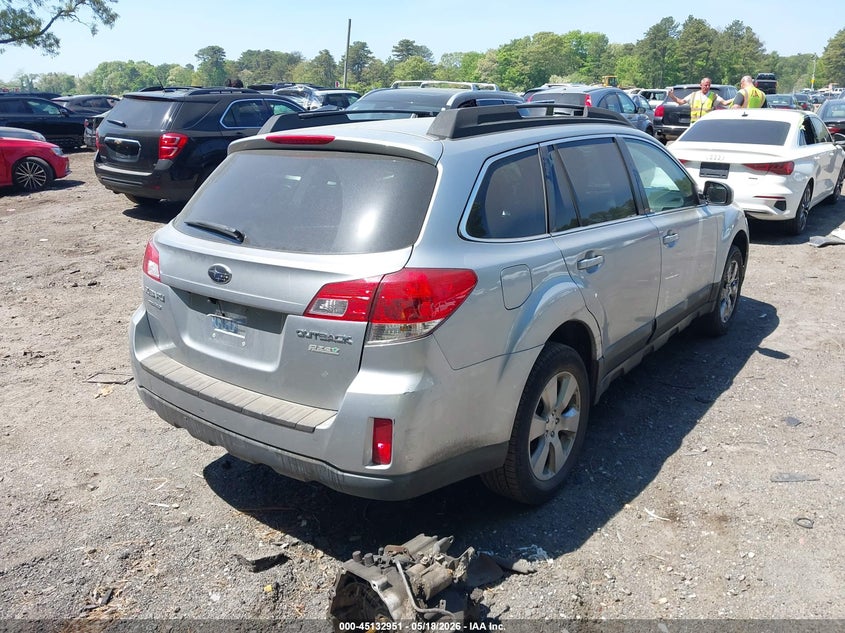 Vin: 4s4brbgc8c3290304, lot: 45630580, subaru outback 2.5i premium 20124