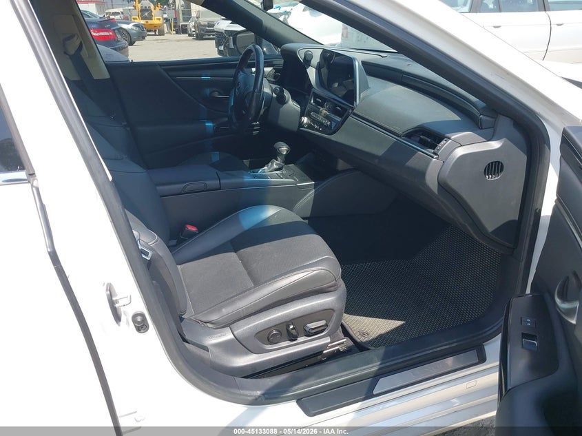 2022 LEXUS ES 300H auction photo 5