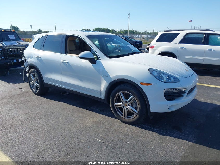 Vin: wp1ae2a20ela50998, lot: 45630757, porsche cayenne hybrid s 2014 img_1