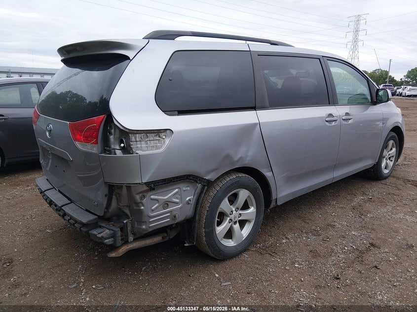 2012 Toyota Sienna 3.5 Le V6 8 Passenger silver Lot 111045133347 Vin 5TDKK3DCXCS255829