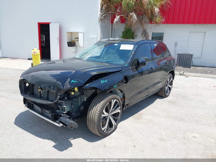 Vin: yv4h60rm0s1189542, lot: 45631075, volvo xc60 plug-in hybrid ultra, t8 awd electric/gasoline, dark 20252