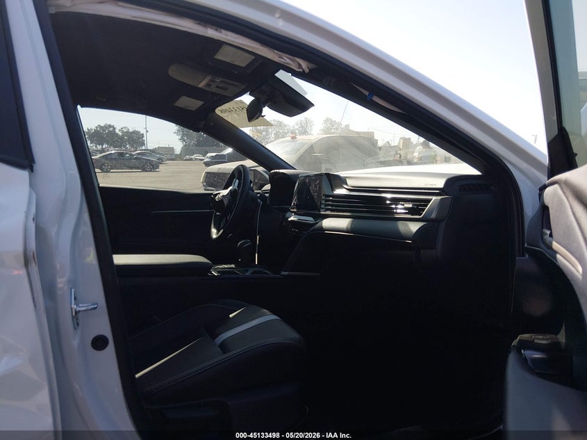 2025 TOYOTA CAMRY auction photo 5