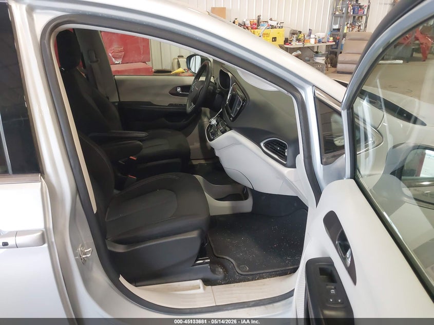 CHRYSLER VOYAGER 2022 VIN 2C4RC1CG7NR141528