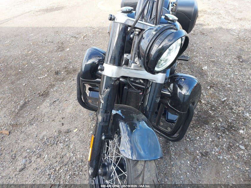 2019 Harley-Davidson Flsl VIN: 1HD1YDJ26KB072489 Lot: 45133700