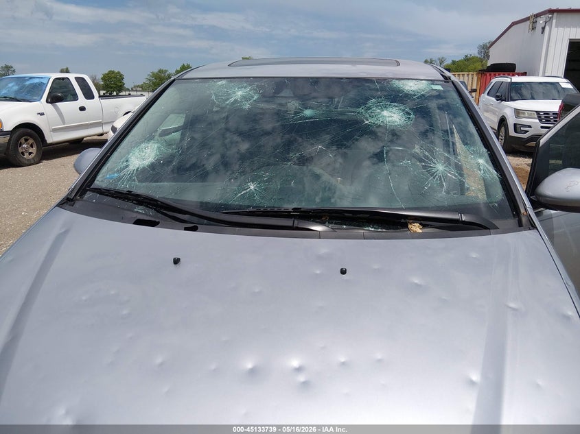 2016 HONDA ODYSSEY auction photo 6