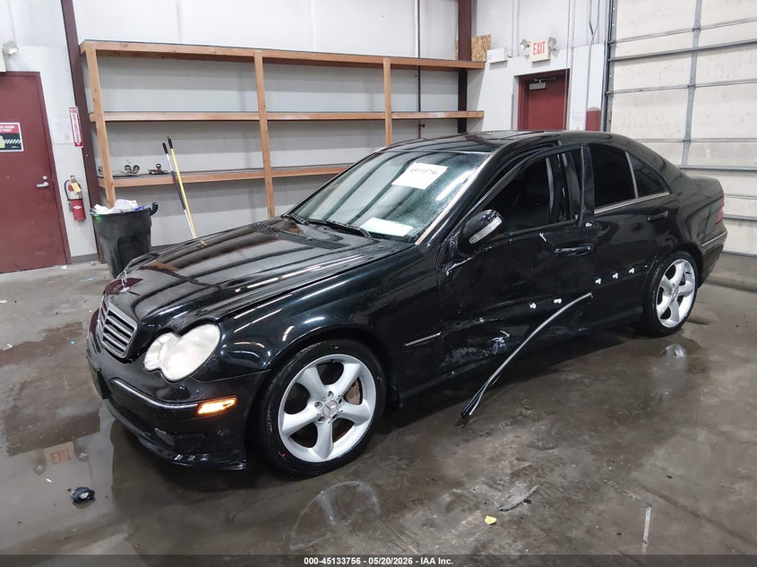 2005 Mercedes-Benz C 230 Kompressor Sport WDBRF40J85F597648 photo 1