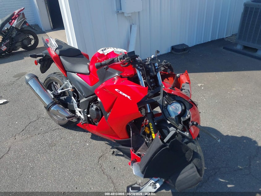 2015 HONDA CBR300 auction photo 1