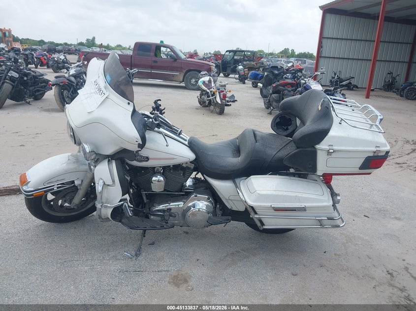 2008 Harley-Davidson Flhtcui VIN: 1HD1FC4158Y651093 Lot: 45133837