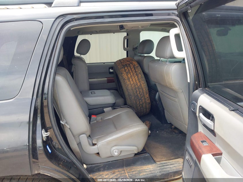 2012 Toyota Sequoia Platinum 5.7L V8 VIN: 5TDDY5G18CS072507 Lot: 45133848
