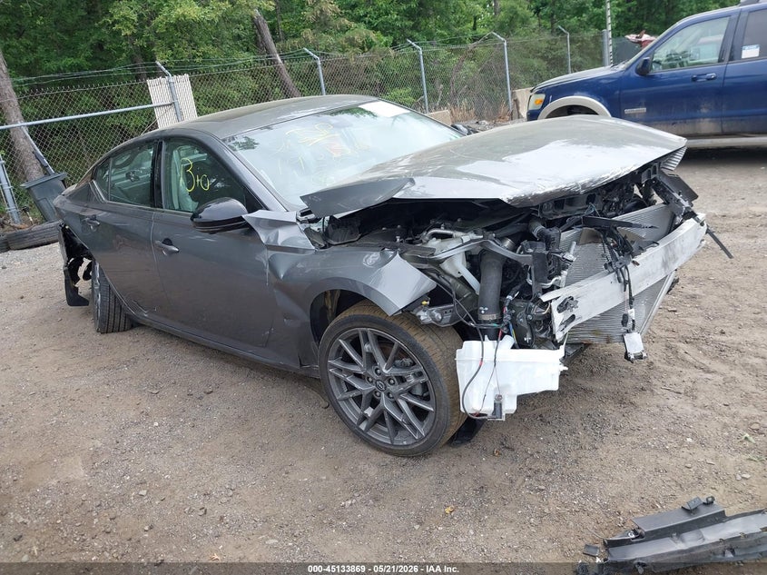 2023 NISSAN ALTIMA auction photo 1