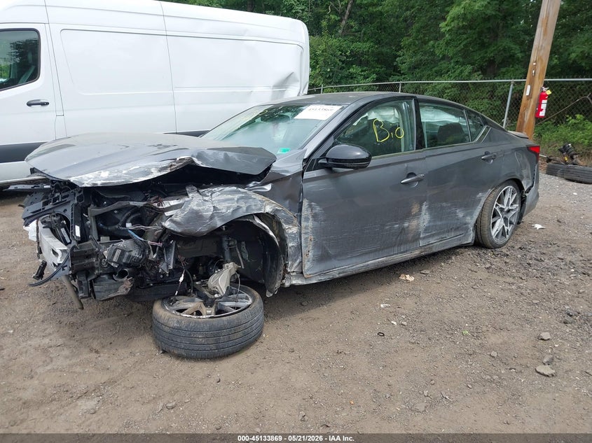 2023 NISSAN ALTIMA auction photo 2