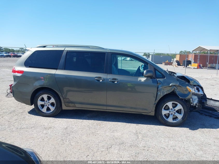 2012 Toyota Sienna 3.5 Le V6 8 Passenger Green Lot 111045133972 Vin 5TDKK3DC8CS218939