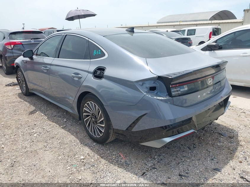 AtlanticExpress - Hyundai Sonata Hybrid